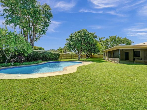 640 SW 62nd Ave, Plantation FL 33317