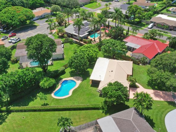 640 SW 62nd Ave, Plantation FL 33317