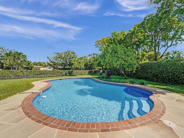 640 SW 62nd Ave, Plantation FL 33317