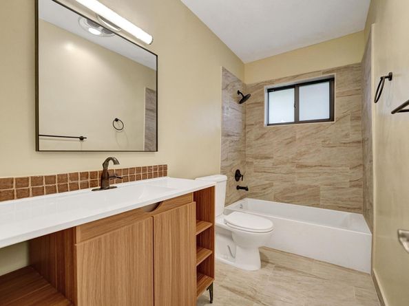 640 SW 62nd Ave, Plantation FL 33317