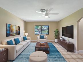640 SW 62nd Ave, Plantation FL 33317