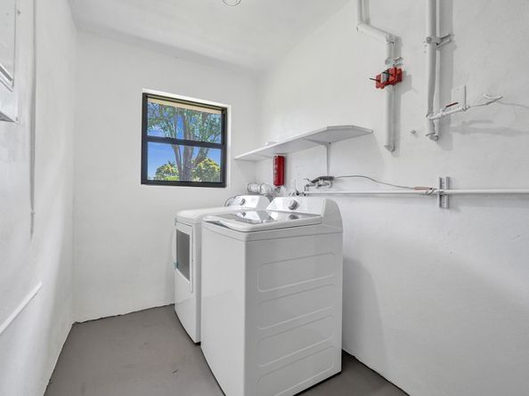 640 SW 62nd Ave, Plantation FL 33317