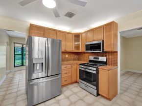640 SW 62nd Ave, Plantation FL 33317