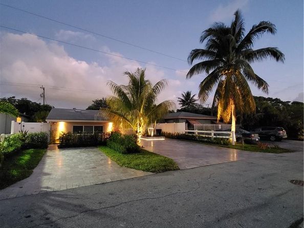 1521 NE 3rd Ave, Fort Lauderdale FL 33304