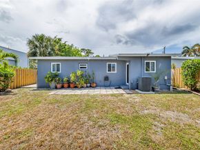 2108 NE 11th Ave, Wilton Manors FL 33305
