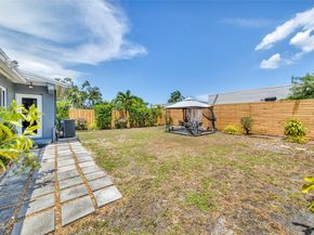 2108 NE 11th Ave, Wilton Manors FL 33305