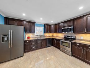 2108 NE 11th Ave, Wilton Manors FL 33305