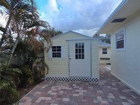 414 Ardmore Rd, West Palm Beach FL 33401