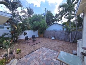 414 Ardmore Rd, West Palm Beach FL 33401