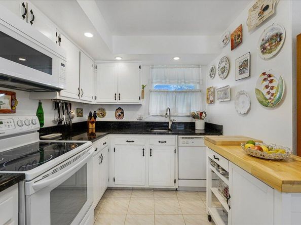 953 SE 10th Street 6b, Deerfield Beach FL 33441