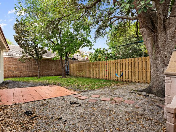 4155 NW 1st Court, Delray Beach FL 33445