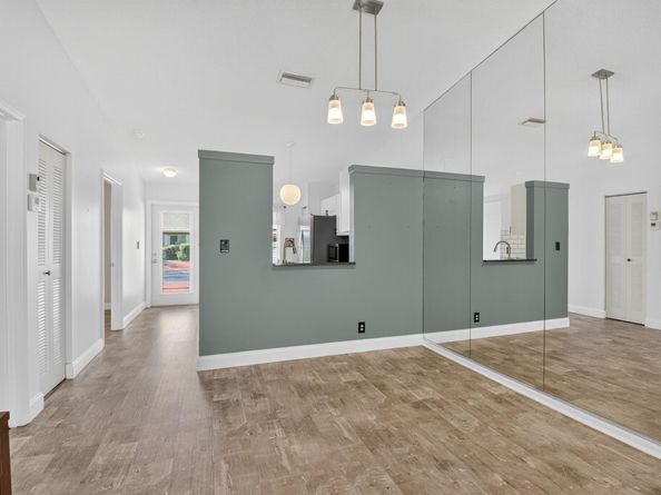 8585 Dreamside Ln, Boca Raton FL 33496