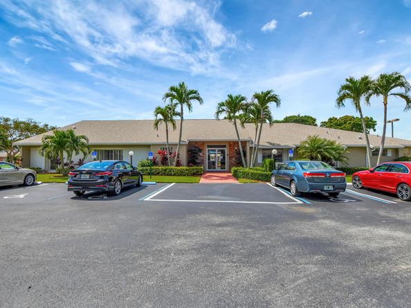 8585 Dreamside Ln, Boca Raton FL 33496