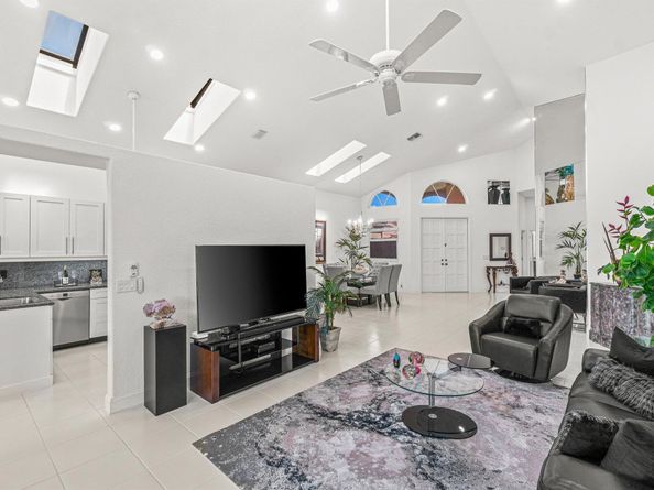 6210 Evian Place, Boynton Beach FL 33437