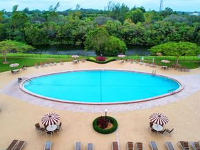 326 Camden N, West Palm Beach FL 33417