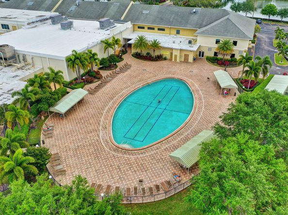 326 Camden N, West Palm Beach FL 33417