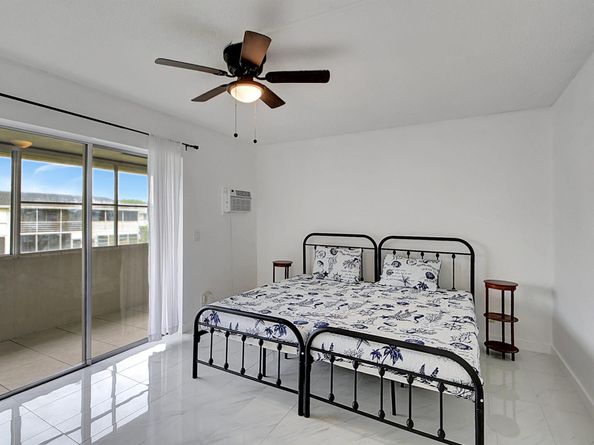 326 Camden N, West Palm Beach FL 33417
