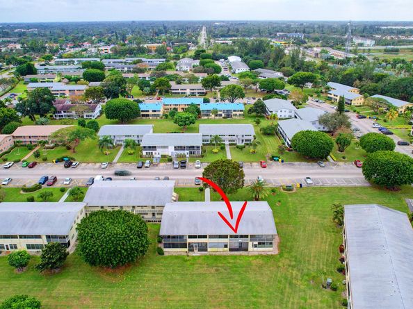 326 Camden N, West Palm Beach FL 33417
