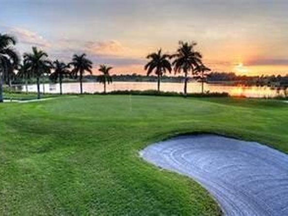 326 Camden N, West Palm Beach FL 33417