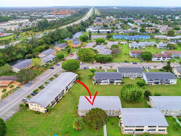 326 Camden N, West Palm Beach FL 33417