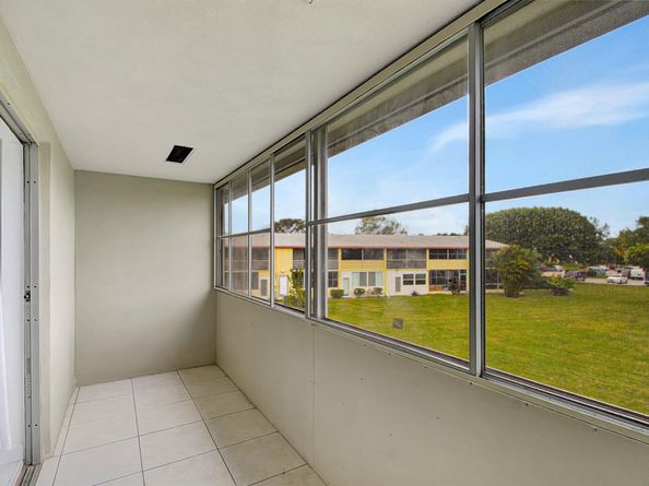 326 Camden N, West Palm Beach FL 33417