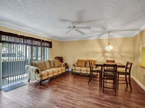 8280 SW 24th St 108, North Lauderdale FL 33068