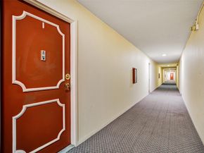 8280 SW 24th St 108, North Lauderdale FL 33068