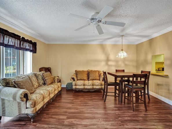 8280 SW 24th St 108, North Lauderdale FL 33068
