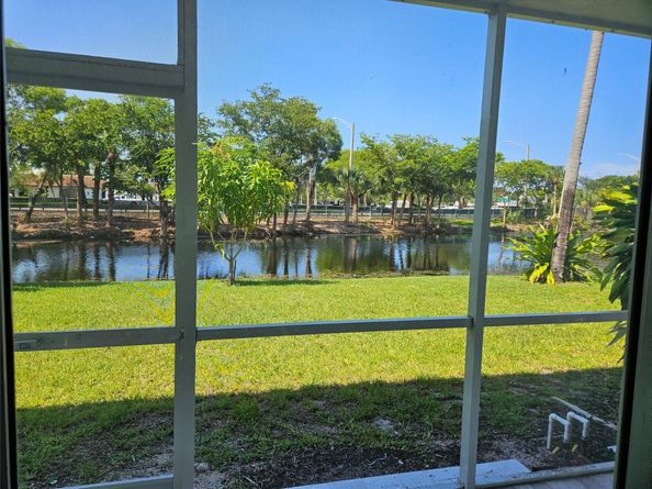 235 Durham F 235, Deerfield Beach FL 33442