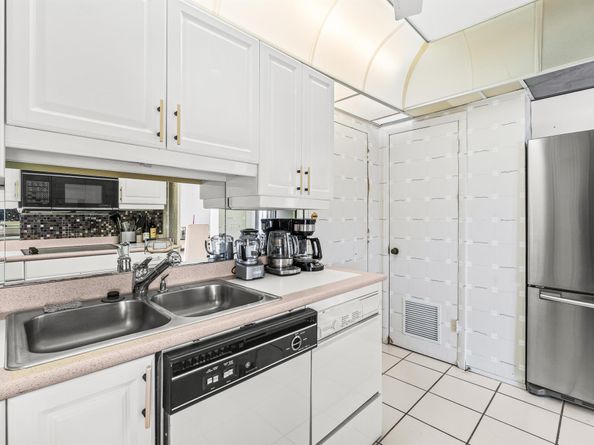 2295 S Ocean Boulevard 616, Palm Beach FL 33480