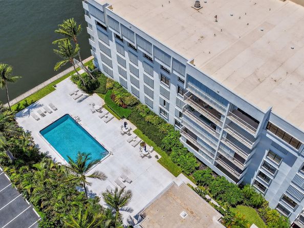 2860 S Ocean Boulevard 604, Palm Beach FL 33480
