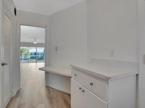 2 Garden Street 205m, Tequesta FL 33469