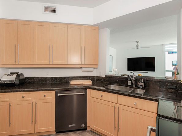 111 SE 8th Ave 705, Fort Lauderdale FL 33301