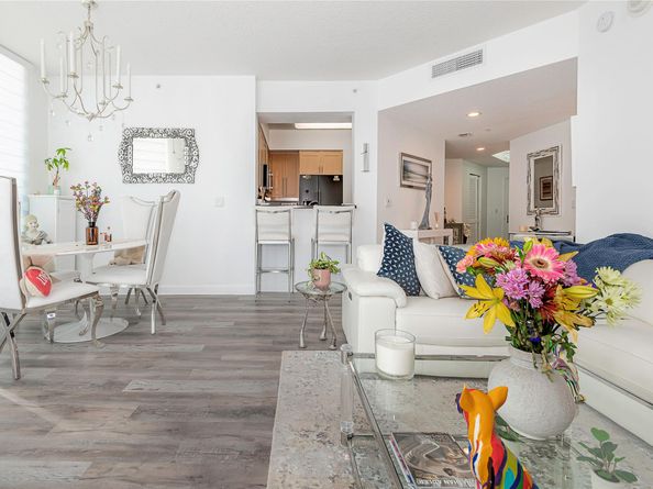 111 SE 8th Ave 705, Fort Lauderdale FL 33301