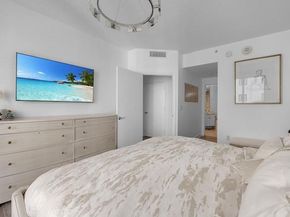 111 SE 8th Ave 705, Fort Lauderdale FL 33301