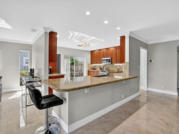 6101 Old Court Road 140, Boca Raton FL 33433