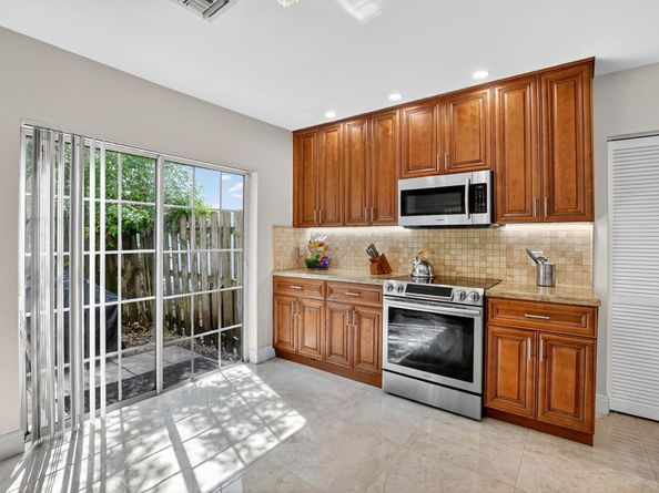 6101 Old Court Road 140, Boca Raton FL 33433
