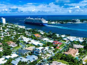 2000 Harbourview Dr, Fort Lauderdale FL 33316