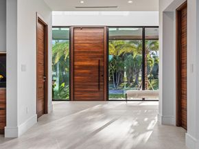 2000 Harbourview Dr, Fort Lauderdale FL 33316