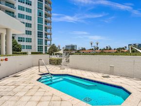 3131 NE 188th Street 21201, Aventura FL 33180