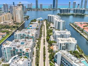 3131 NE 188th Street 21201, Aventura FL 33180