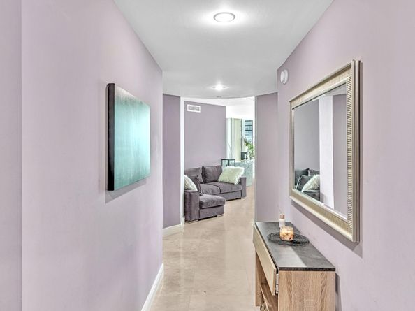 3131 NE 188th Street 21201, Aventura FL 33180