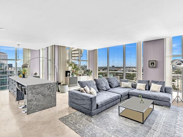 3131 NE 188th Street 21201, Aventura FL 33180