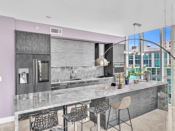 3131 NE 188th Street 21201, Aventura FL 33180