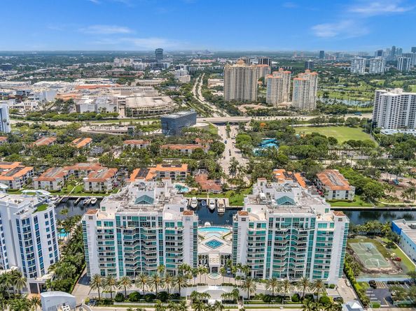 3131 NE 188th Street 21201, Aventura FL 33180