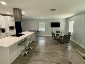 8231 SW 9th St, North Lauderdale FL 33068