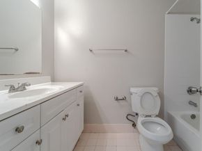 1568 SW 106th Ave, Pembroke Pines FL 33025