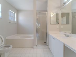 1568 SW 106th Ave, Pembroke Pines FL 33025