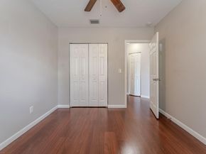 1568 SW 106th Ave, Pembroke Pines FL 33025