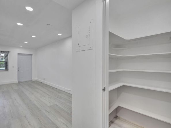 110 Dorchester E, West Palm Beach FL 33417